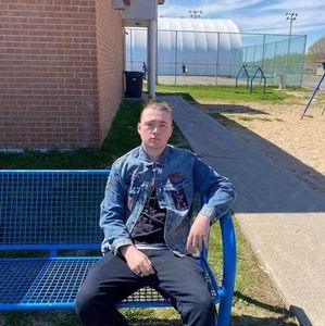 Meet your Posher, Zachary